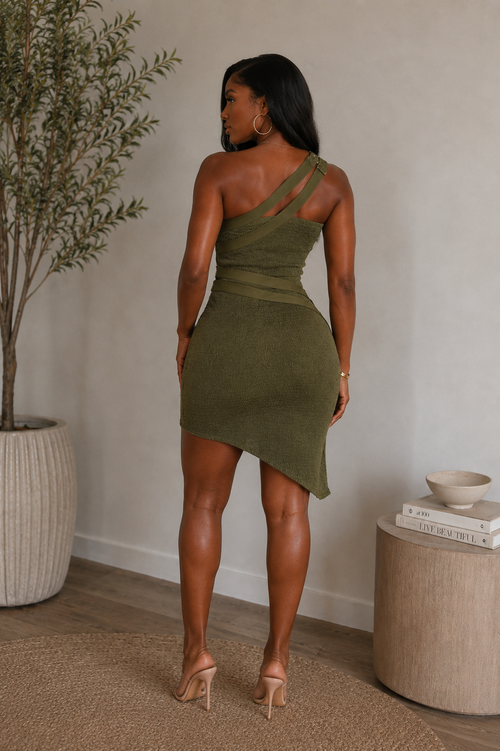 Olivia Luxe Buckle Dress